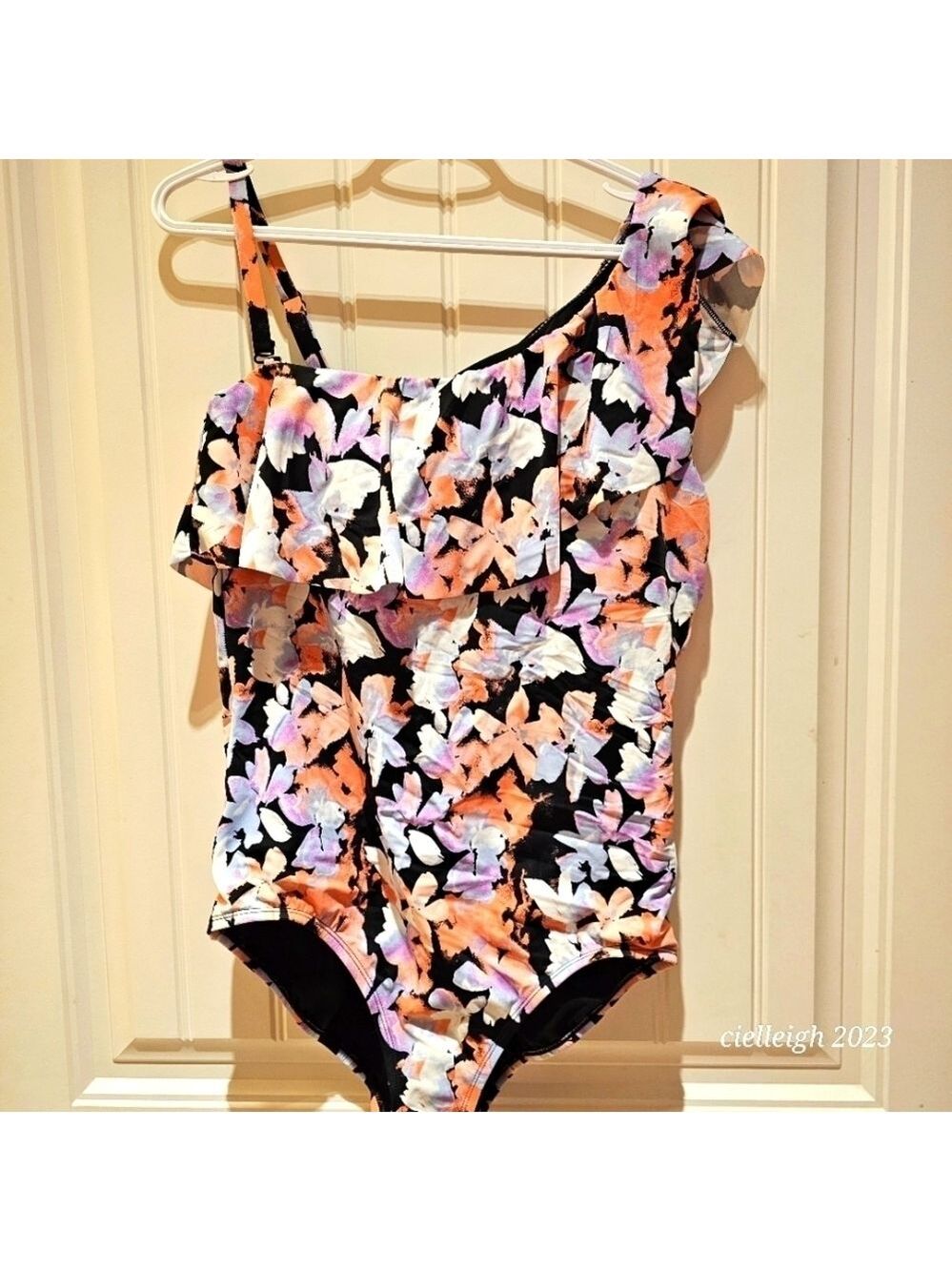 Time And Tru One shoulder one piece swimsuit